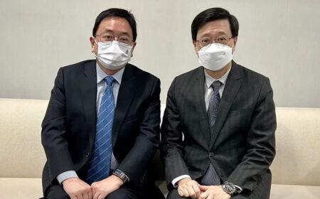 香港特别行政区候任行政长官李家超会见倪明选校长一行
