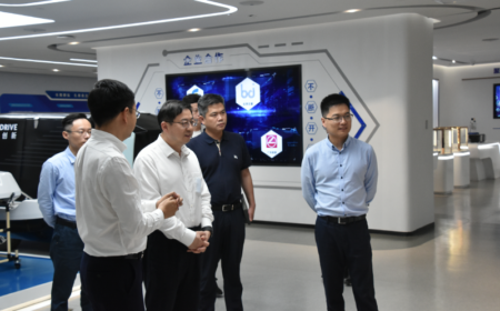 广东省科技厅杨军副厅长一行到我院调研